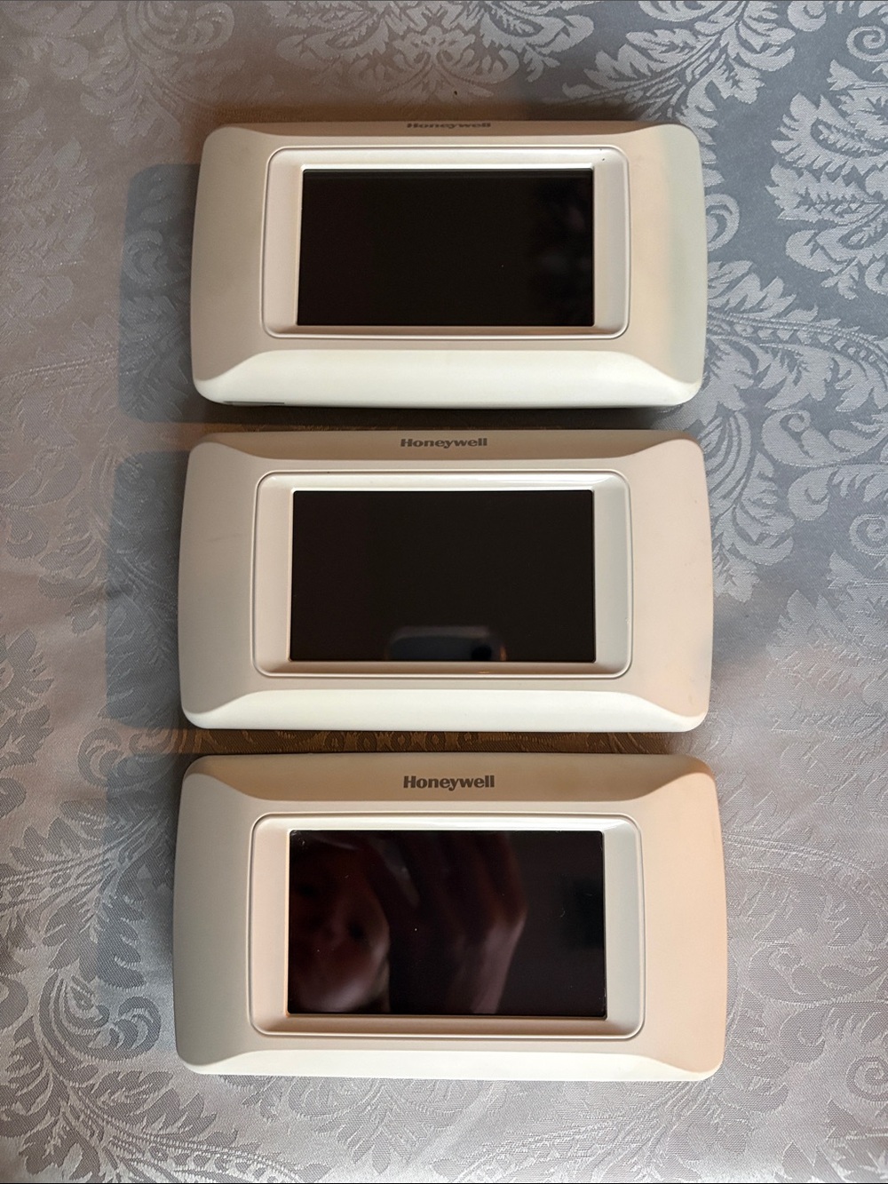 Honeywell Thermostat Touchscreen in White